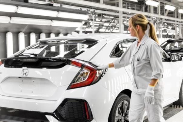 Produktion des Honda Civic im englischen Werk Swindon: Endkontrolle.  Foto:Honda